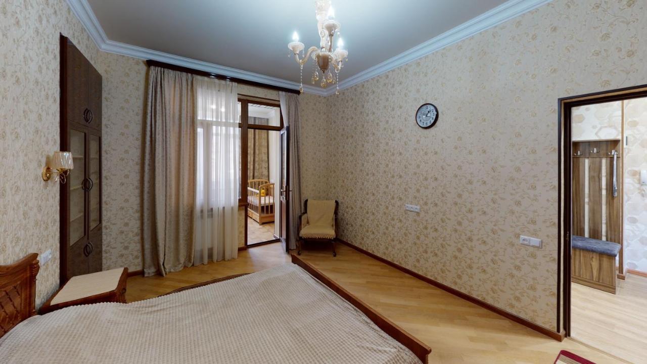 Yerevan City Center Apartment Esterno foto