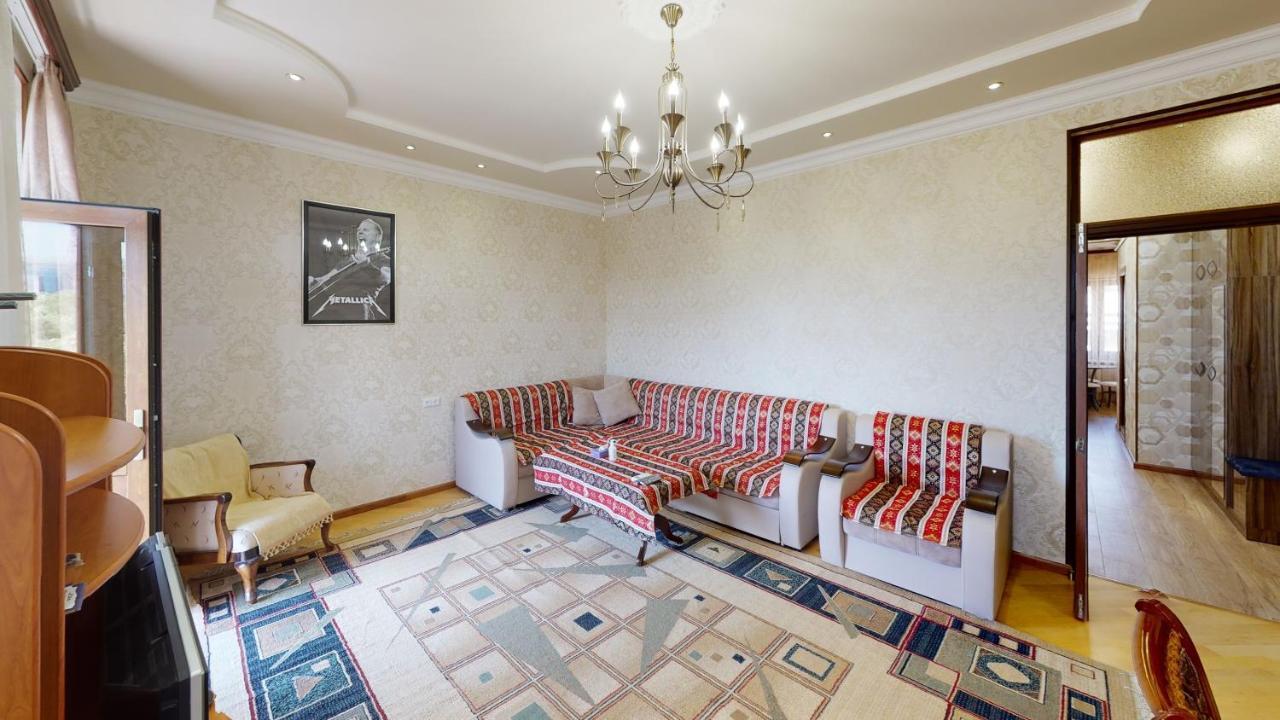 Yerevan City Center Apartment Esterno foto